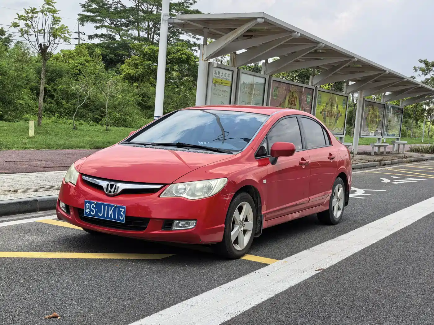 CIIMO CIIMO 2014 2012 1.8L Automatic