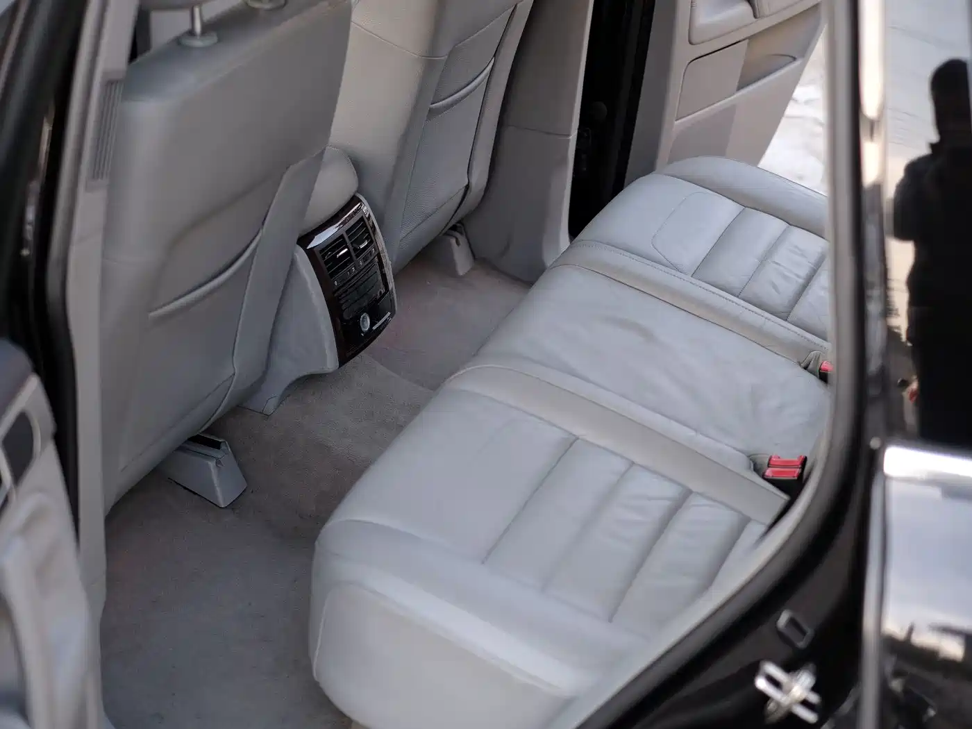 Volkswagen Touareg 2007 3.6L Luxury фото 27