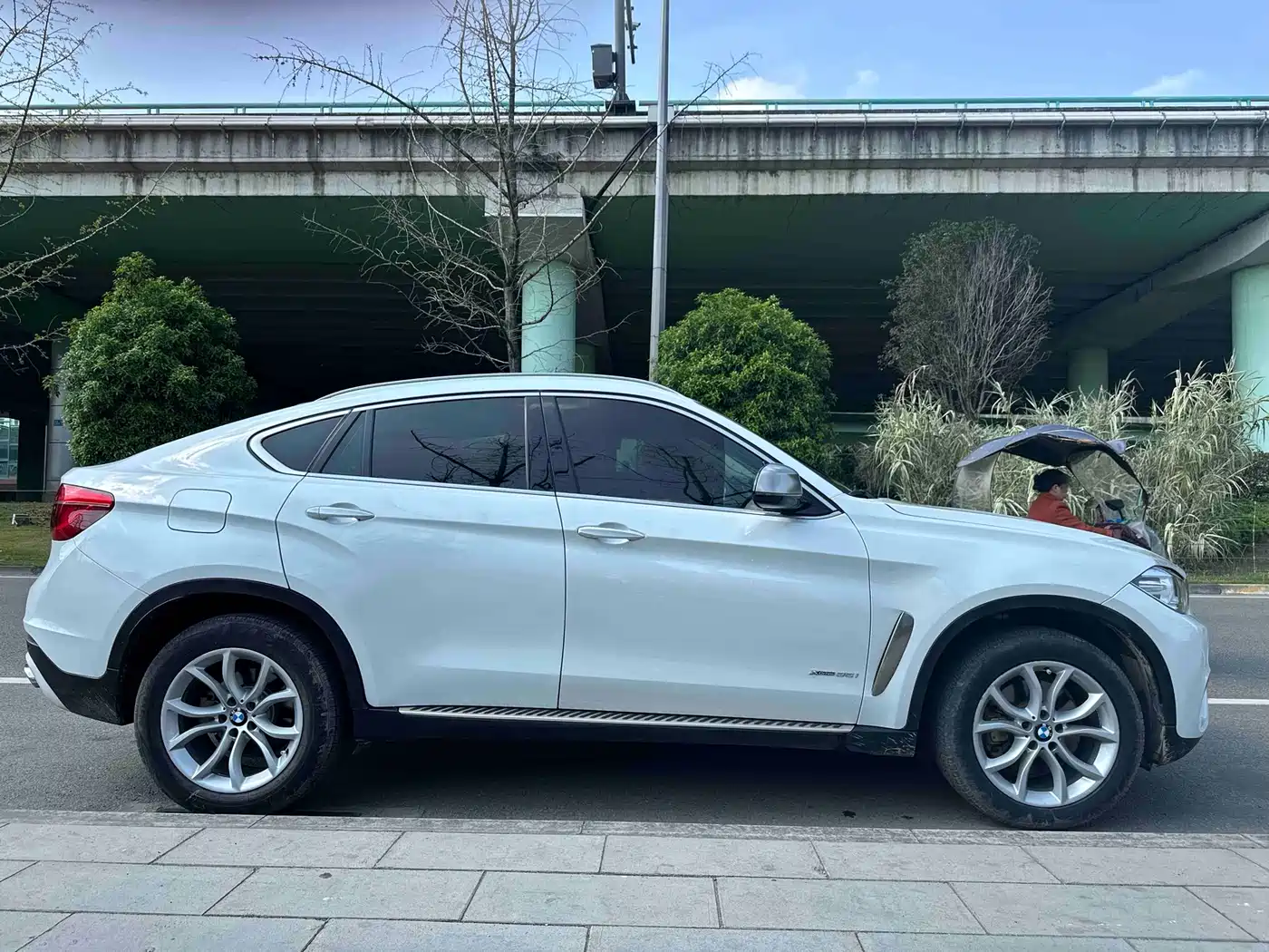 BMW X6 2017 xDrive35i Leading фото 6