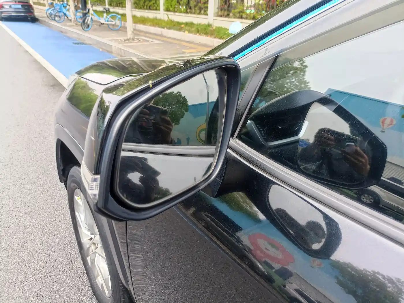 Toyota Wildlander 2020 Dual Engine 2.5L E-CVT FWD Luxury фото 11