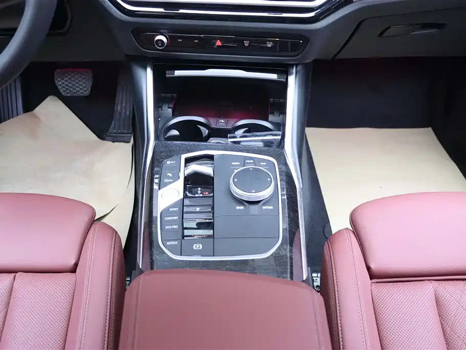 BMW 3 Series 2024 325Li M Sport Package фото 25