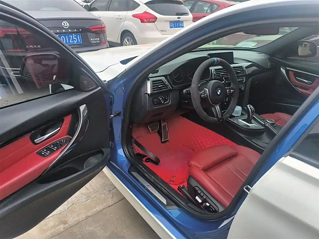 BMW 3 Series 2016 328i M Sport фото 16