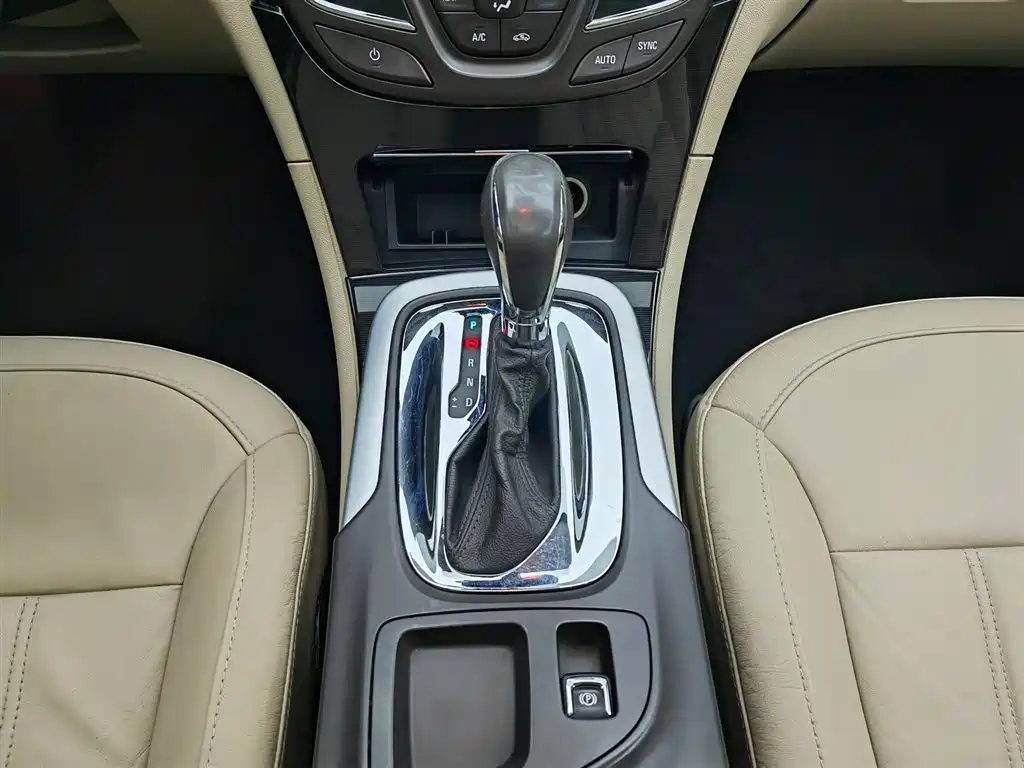 Buick Regal 2014 2.0L Elite Fashion Type фото 13