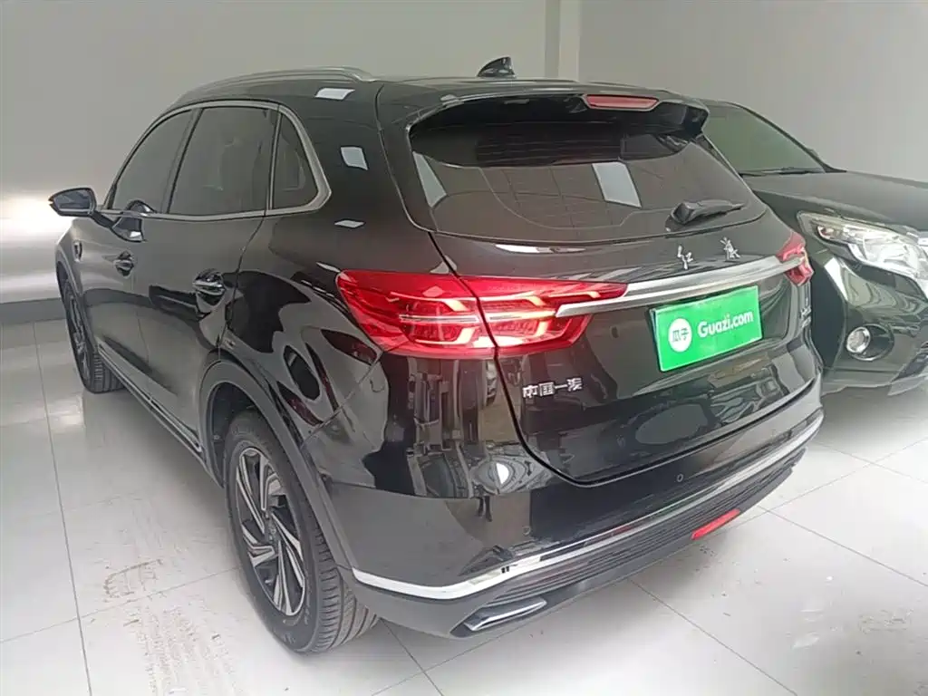 Hongqi HS5 2022 Facelift 2.0T Smart Flag Enjoyment Edition фото 5