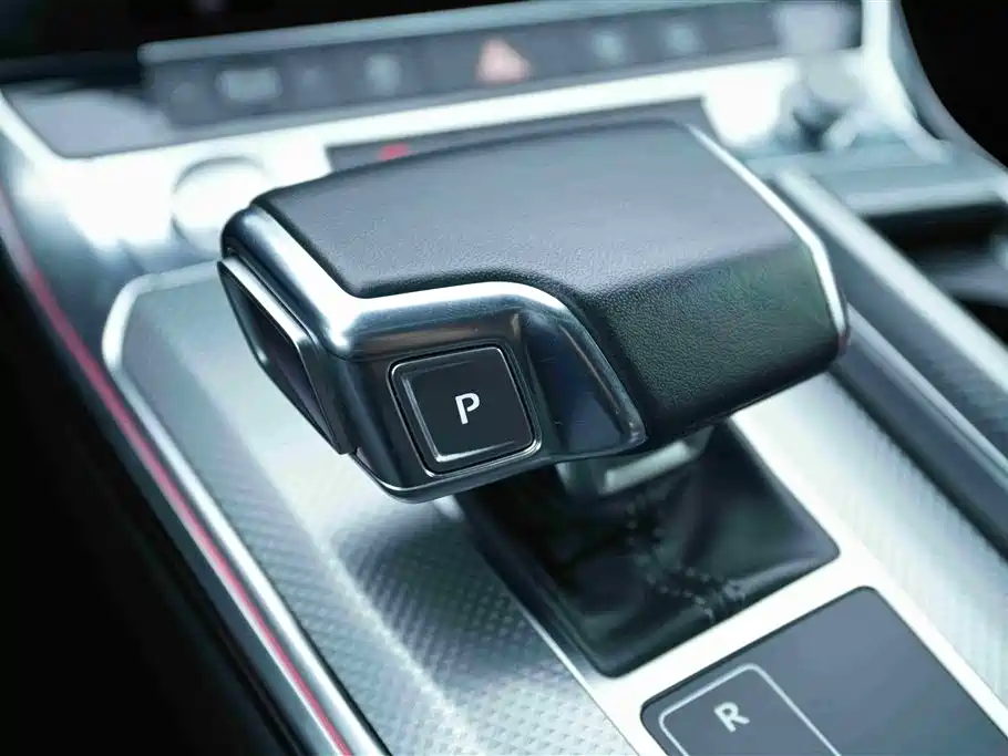 Audi A6L 2019 45 TFSI quattro Exclusive Dynamic фото 9