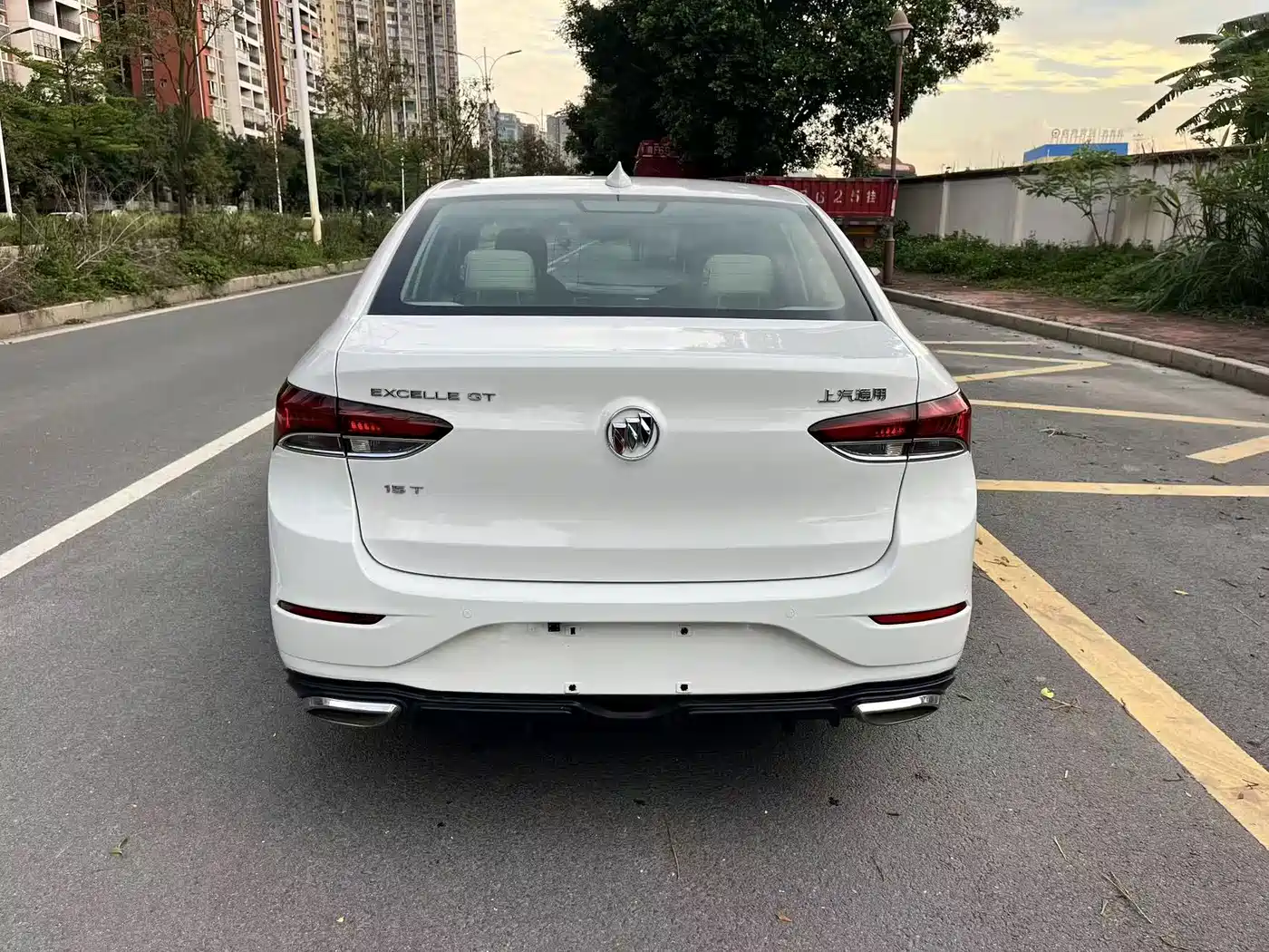 Buick Excelle 2018 15T Manual Elite (China V) фото 5