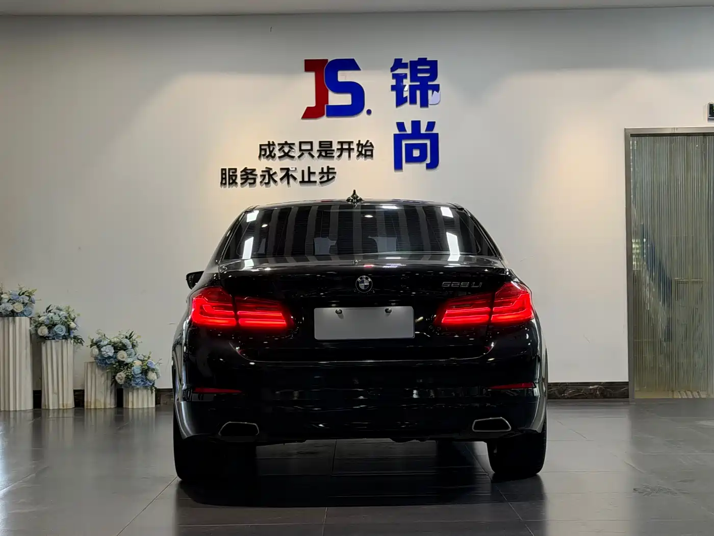 BMW 5 Series 2018 528Li Launch Special Edition фото 4