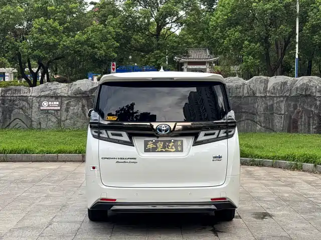 Toyota Vellfire 2023 Crown Hybrid 2.5L HV Ultimate — фото 5