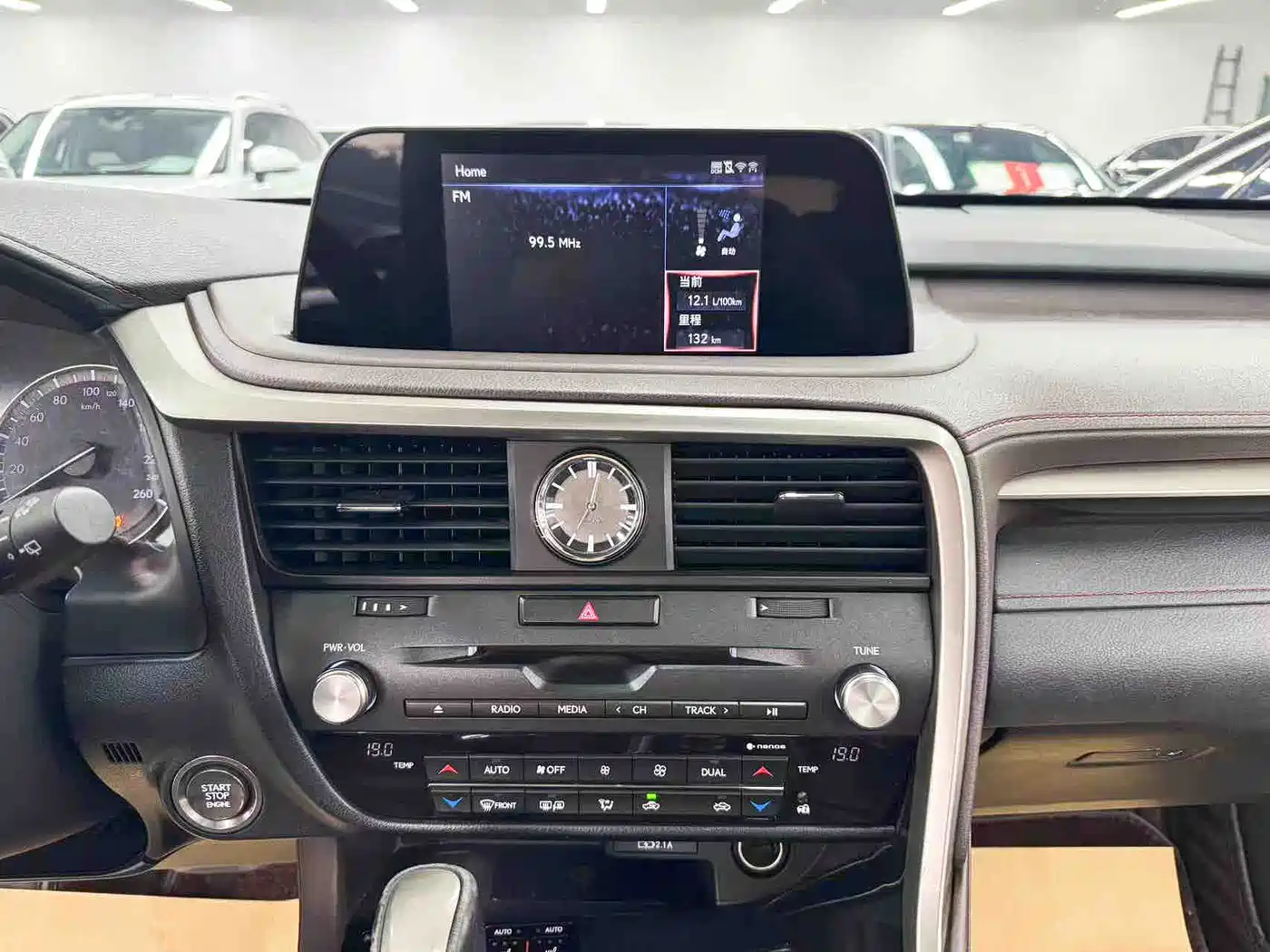 Lexus RX 2020 300 2WD Comfort Edition China VI фото 15