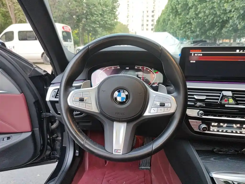 BMW 5 Series 2023 530Li Premium M Sport Package фото 3