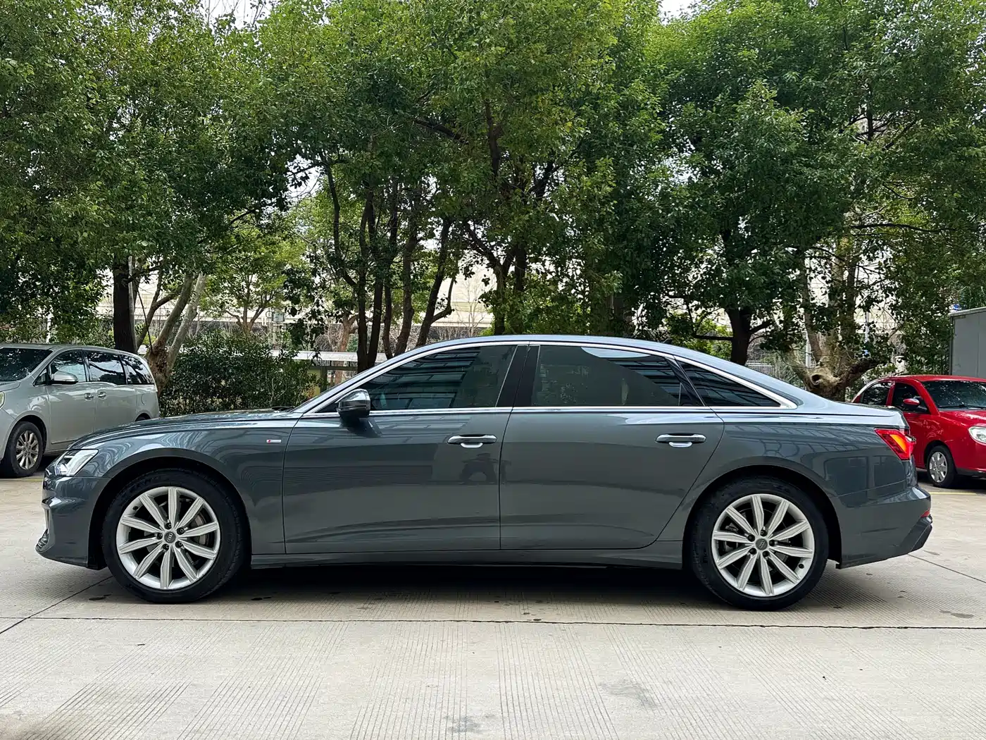Audi A6L 2021 45 TFSI Exclusive Sport фото 11
