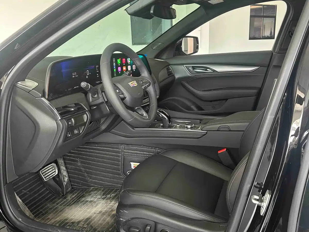 Cadillac CT5 2026 2025 Model 28T Urban Sport Edition