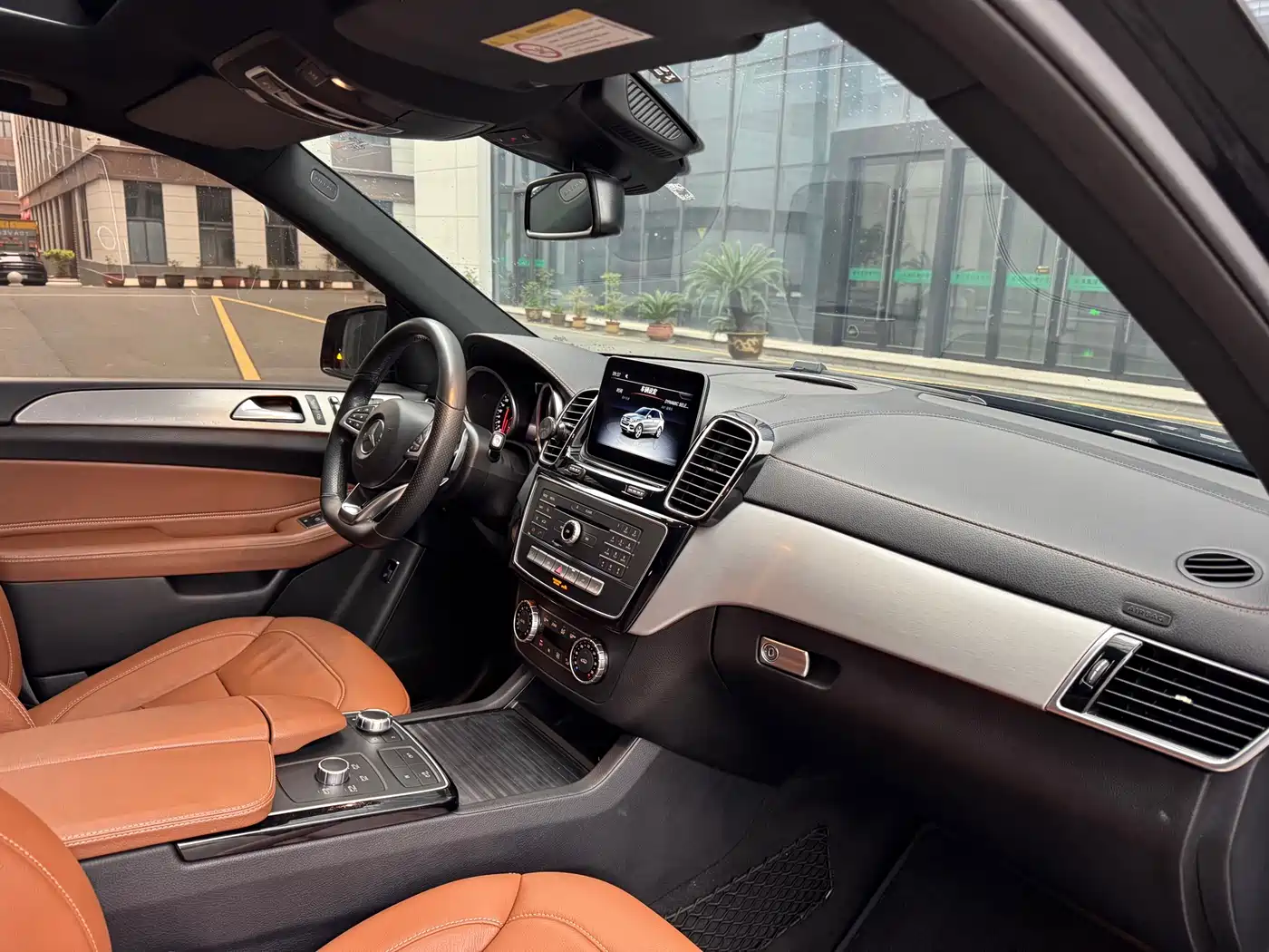 Mercedes-Benz GLE AMG 2017 AMG GLE 43 4MATIC фото 13