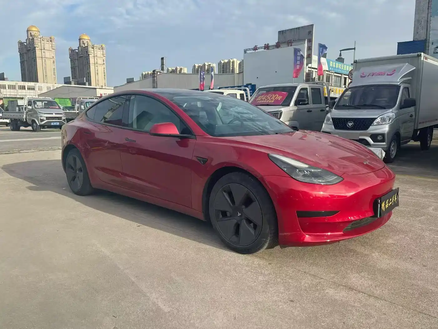 TESLA MODEL 3