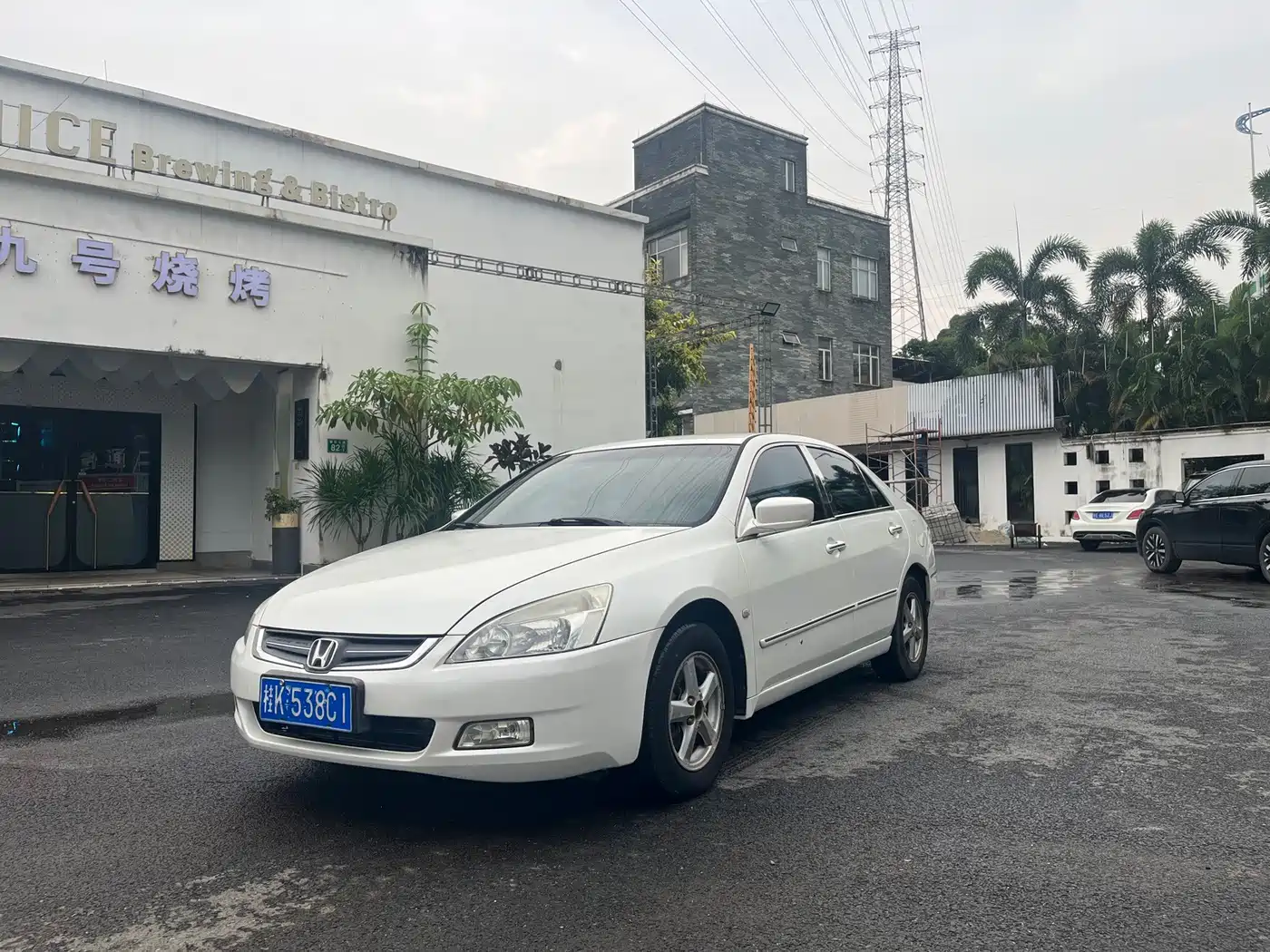 Honda Accord 2004 2004 2.0L