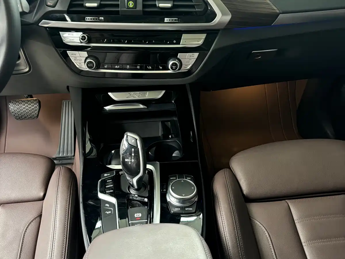 BMW X3 2021 xDrive28i Luxury Package фото 12