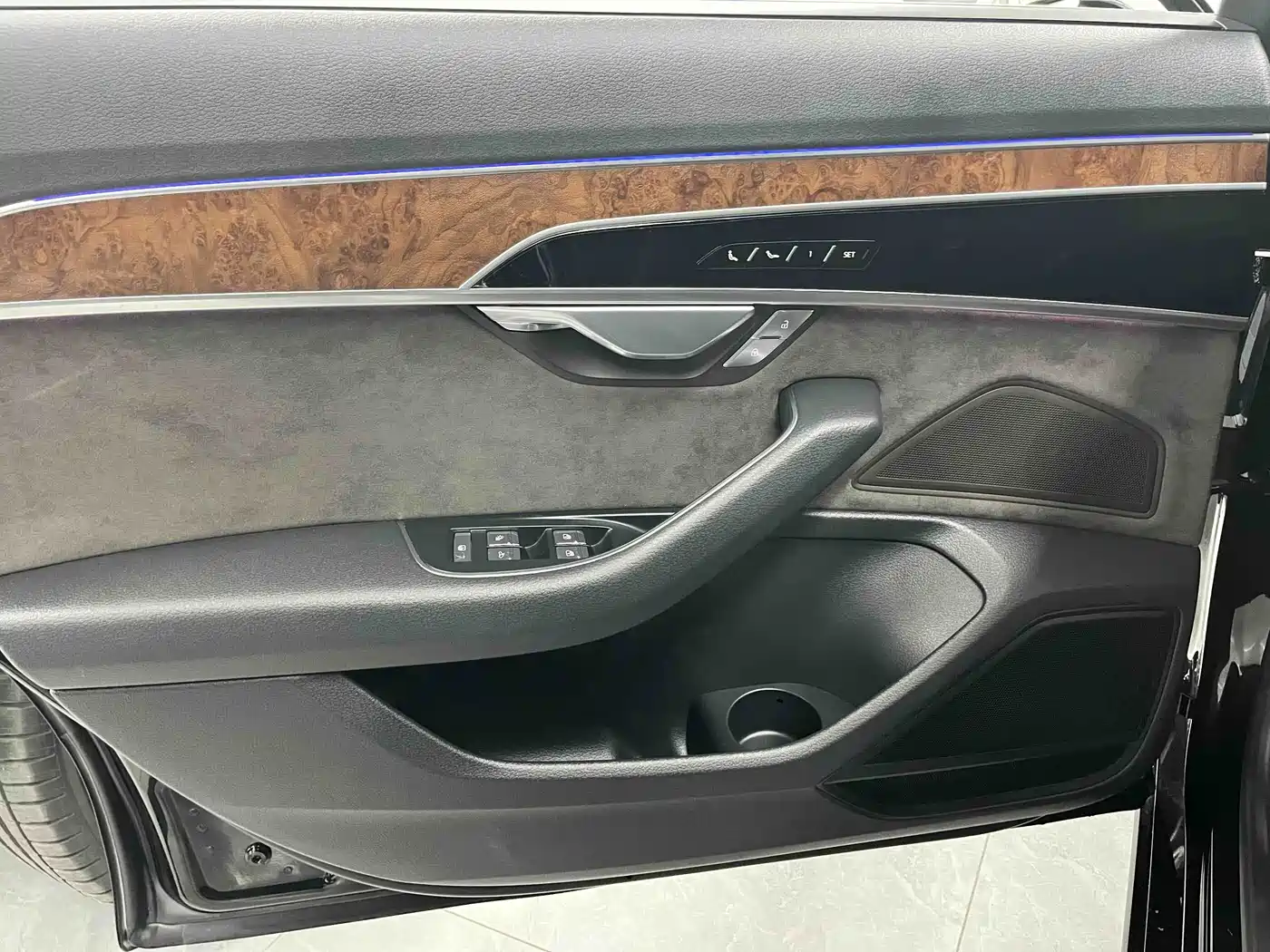 Audi A8 2019 Facelift Plus A8L 50 TFSI quattro Comfort фото 11