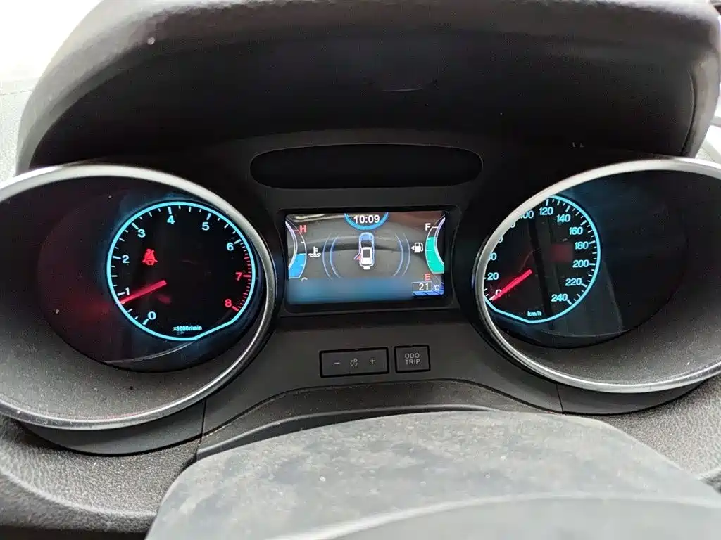 BYD Yuan 2017 1.5L Manual Cool Connect фото 4