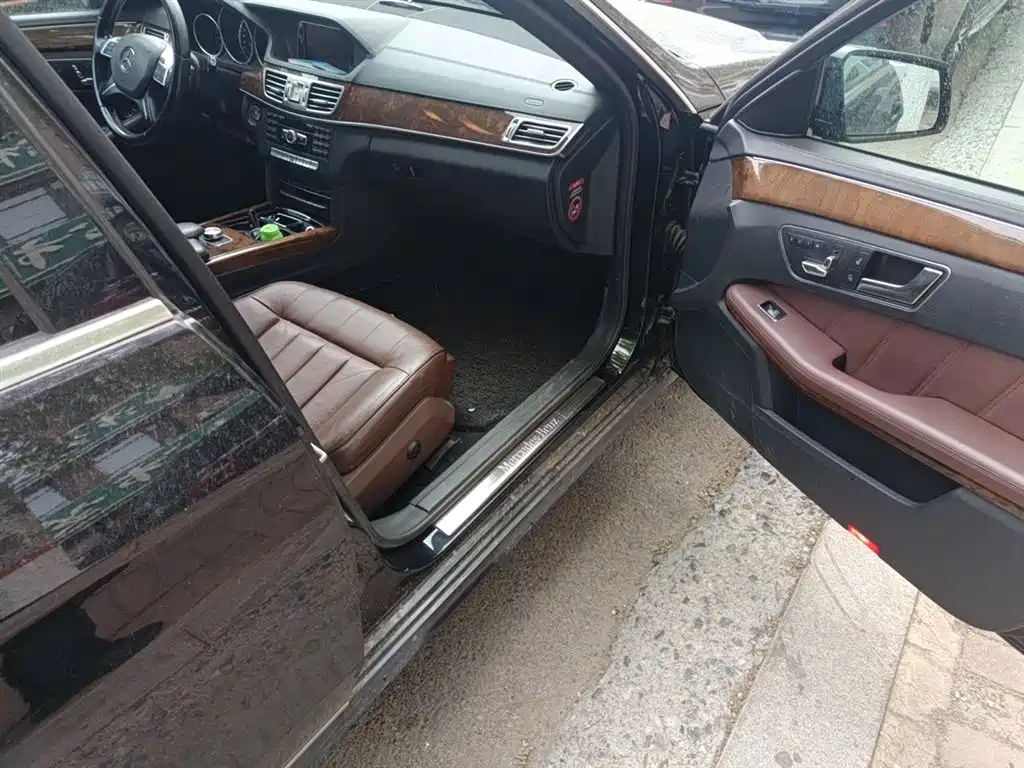 Mercedes-Benz E-Class 2015 E 320 L 4MATIC фото 20