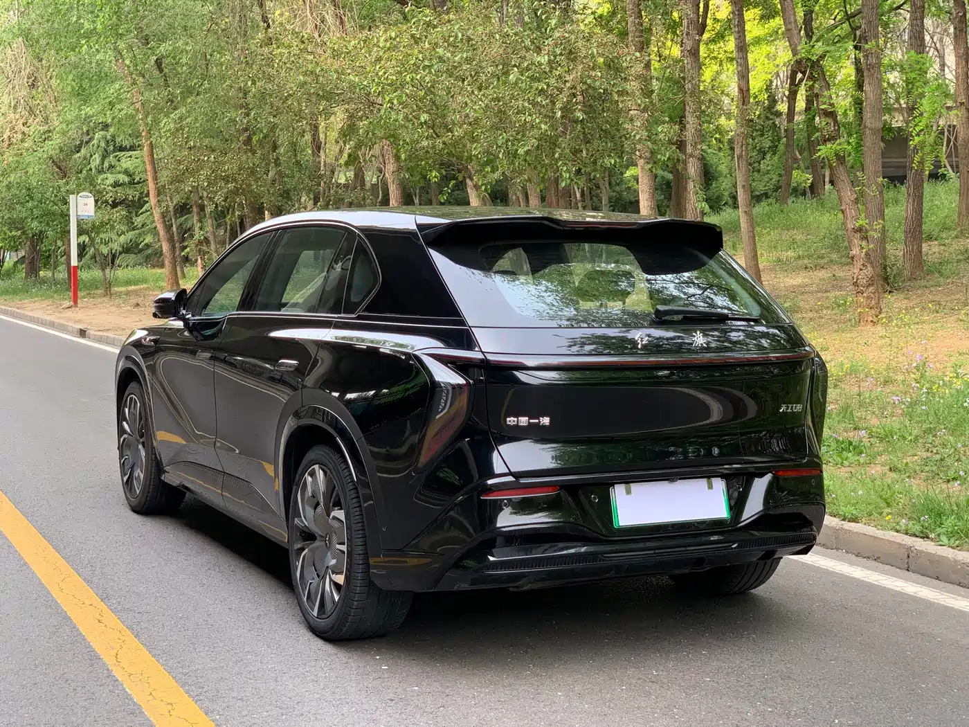 Hongqi Tian Gong 08 2025 680 AWD Smart Selection Edition фото 7