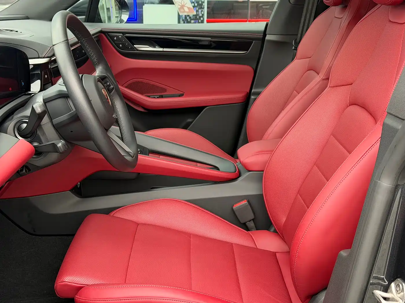 PORSCHE MACAN NEW ENERGY