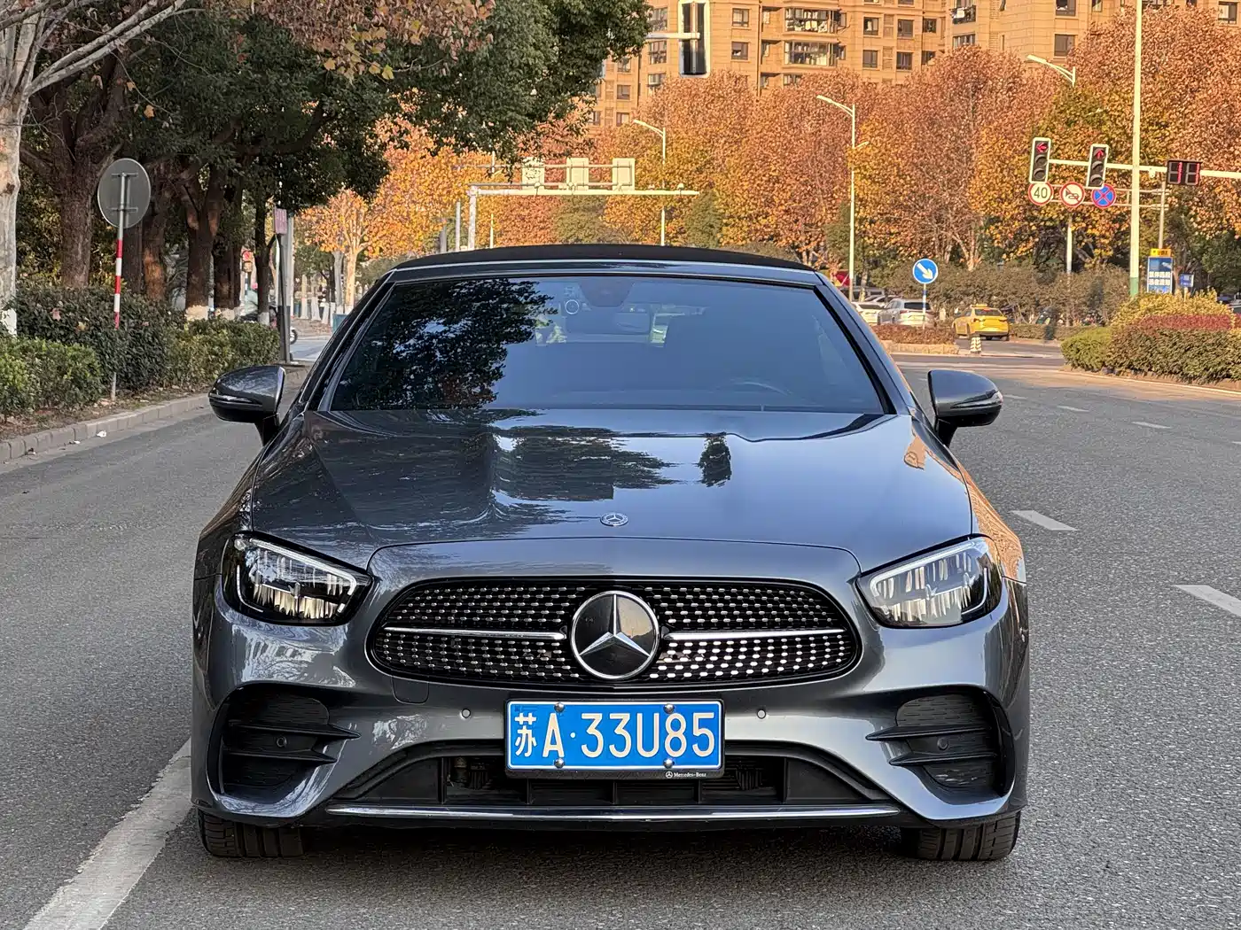 MERCEDES-BENZ E CLASS