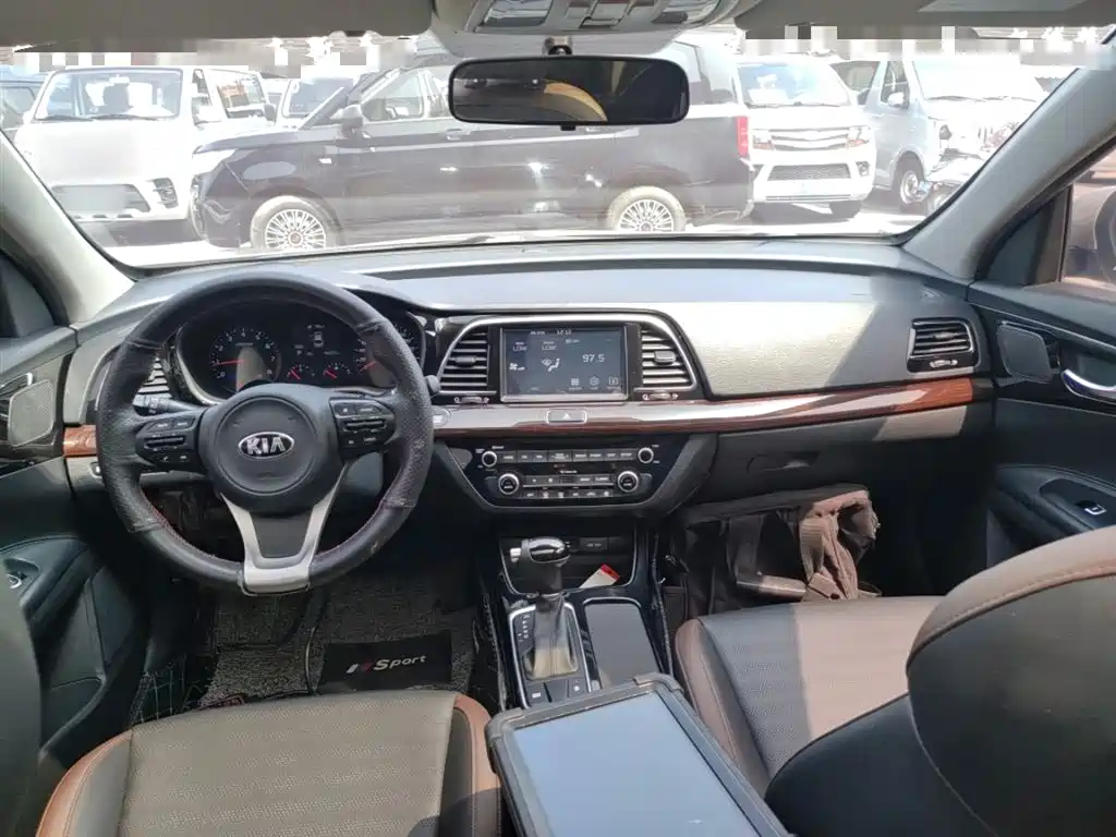 Kia Kaishen 2017 1.8L Automatic GLS фото 10