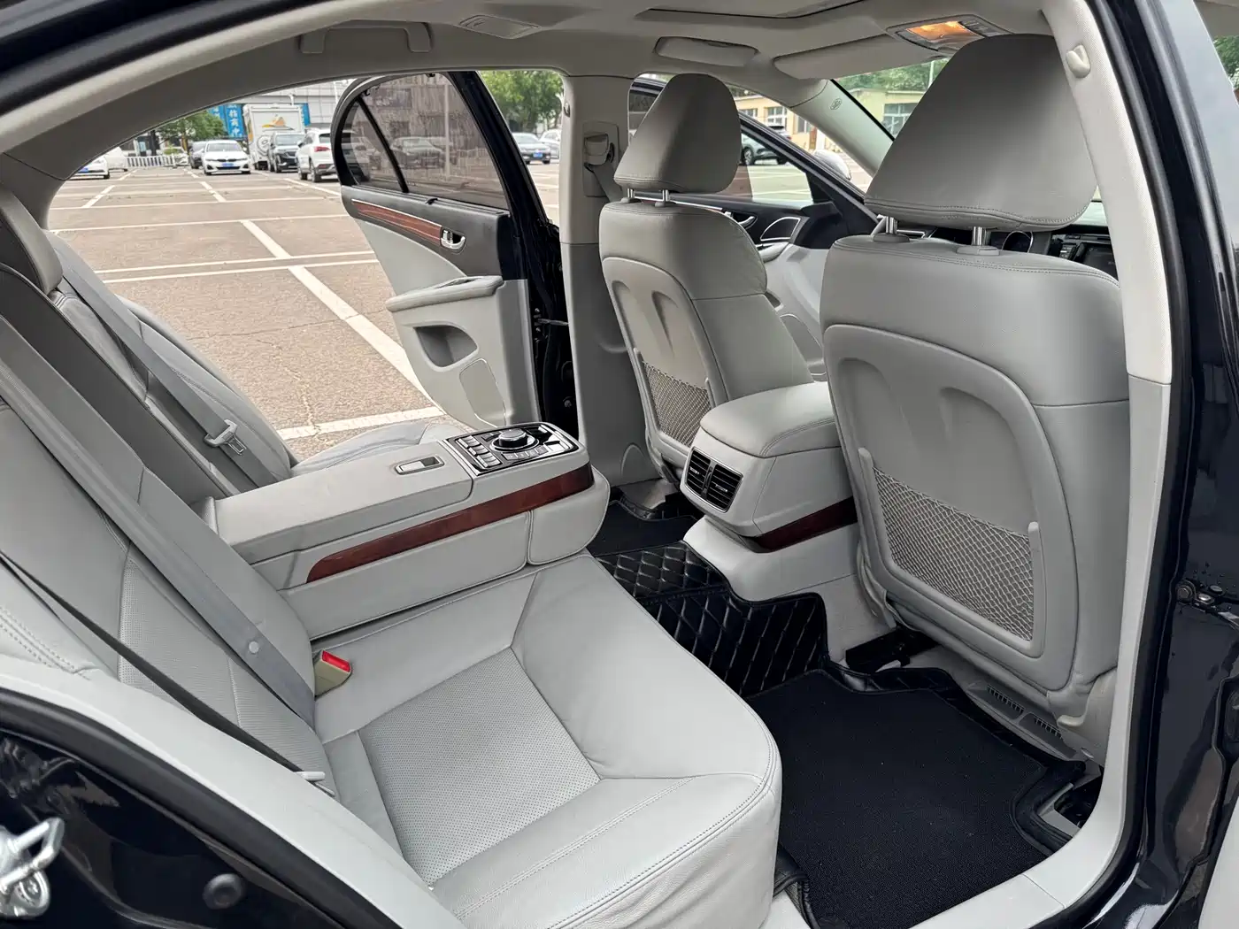 Hongqi H7 2013 2.0T Premium фото 15