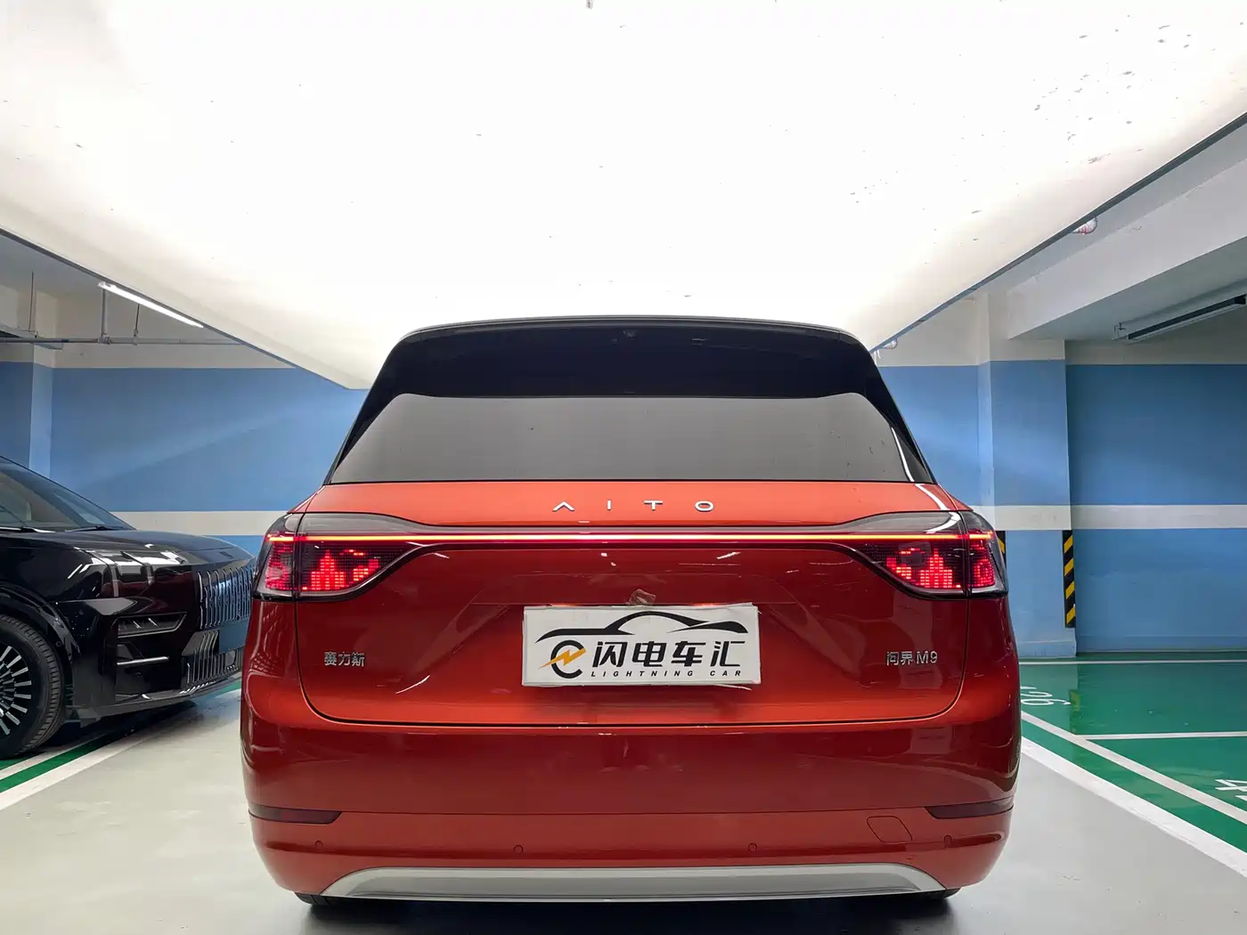 AITO Wenjie AITO M9 2024 Range Extender Max Edition 42kWh 6-seater фото 7