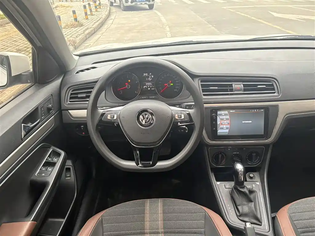 Volkswagen Lavida 2019 Lavida Start 1.5L Auto Comfort (China VI) фото 12