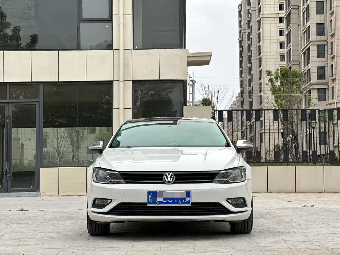 Volkswagen Lamando 2015 230TSI DSG Style фото 2