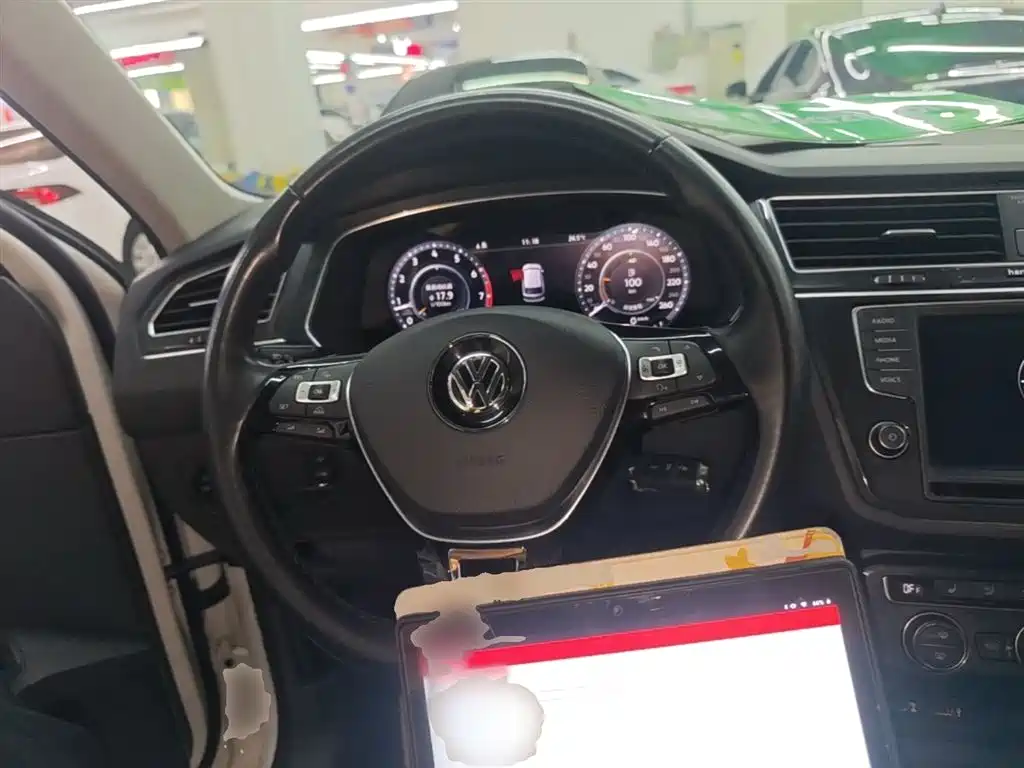 Volkswagen Tiguan 2017 330TSI 4WD Creative фото 11