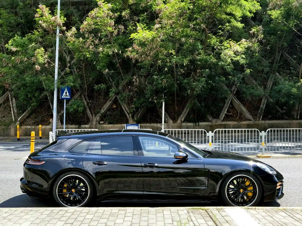 Porsche Panamera 2017 Panamera 4S Sport Turismo 2.9T фото 14