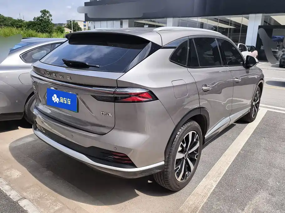 Roewe D5X DMH 2025 2024 135 Flagship Edition