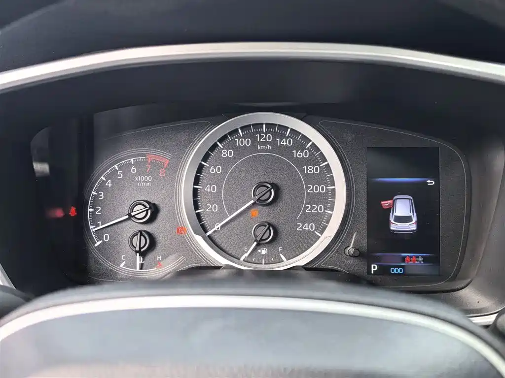 Toyota Frontlander 2022 2.0L CVT Luxury Edition фото 4