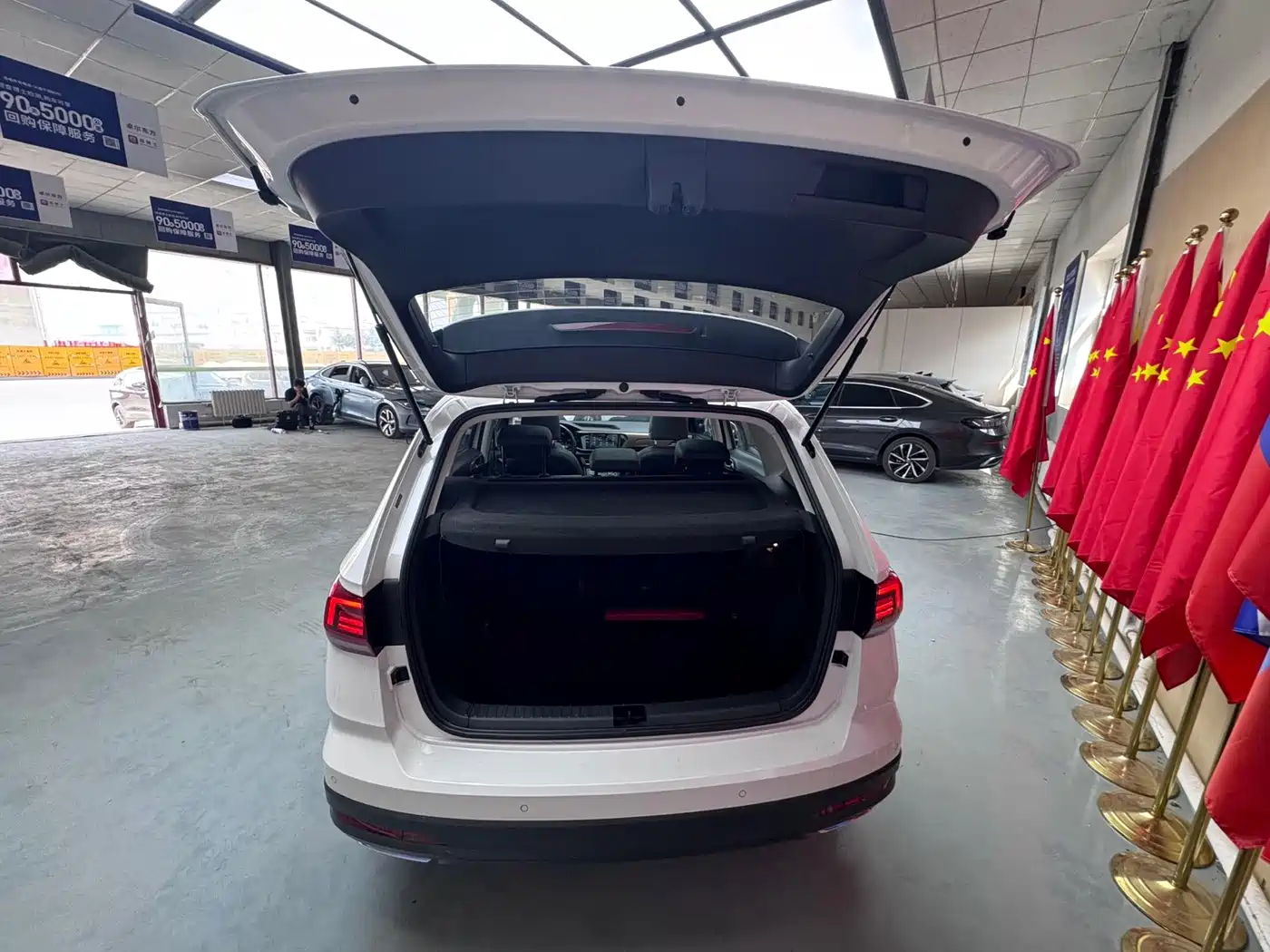 Volkswagen Tharu, миниатюра 14