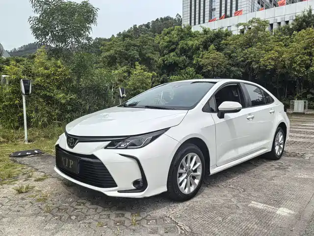 Toyota Corolla 2021 1.2T S-CVT Elite PLUS Edition — фото 1