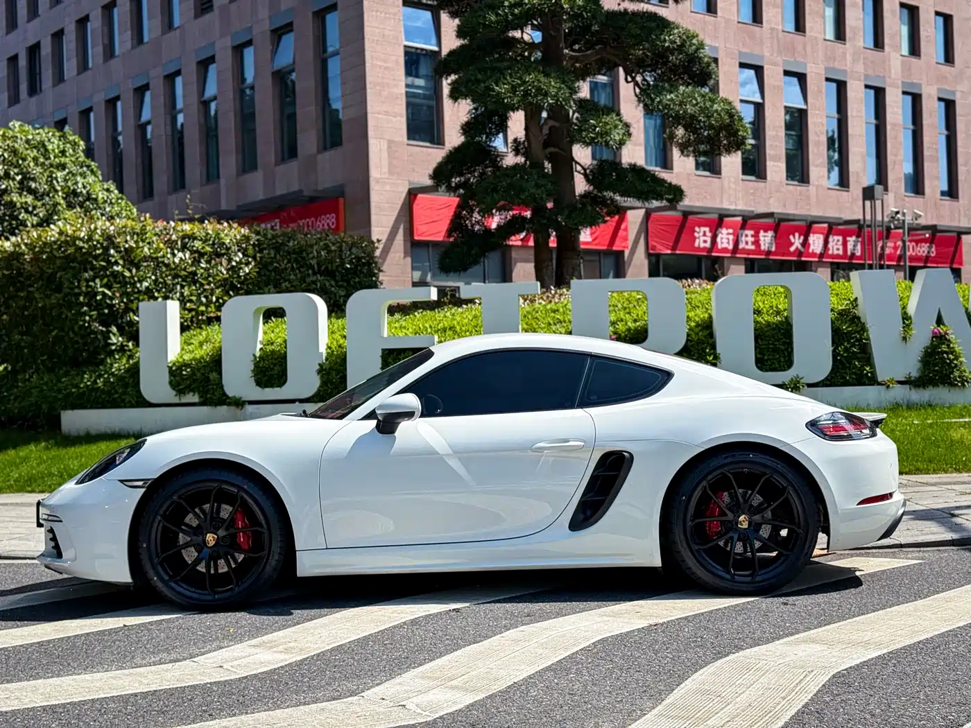 Porsche 718 2020 Cayman 2.0T фото 3