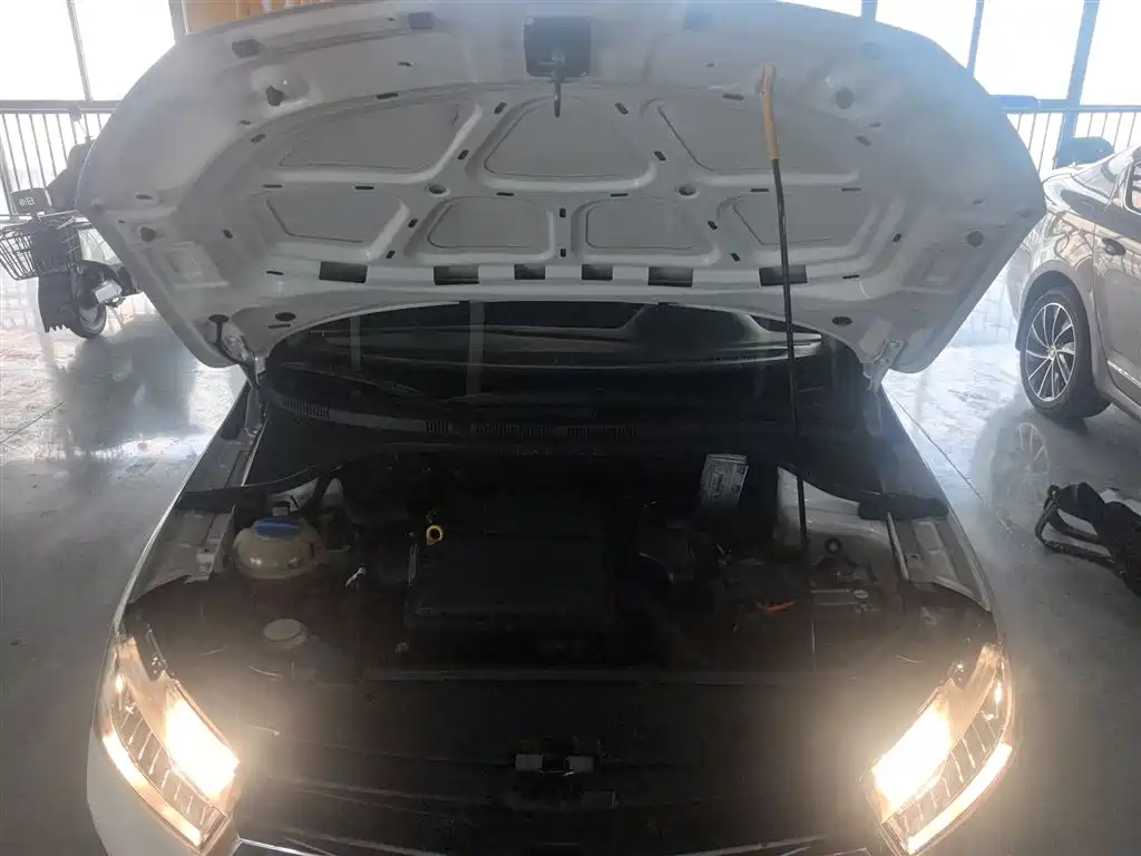 Škoda Rapid 2020 1.5L Automatic Comfort Edition фото 16