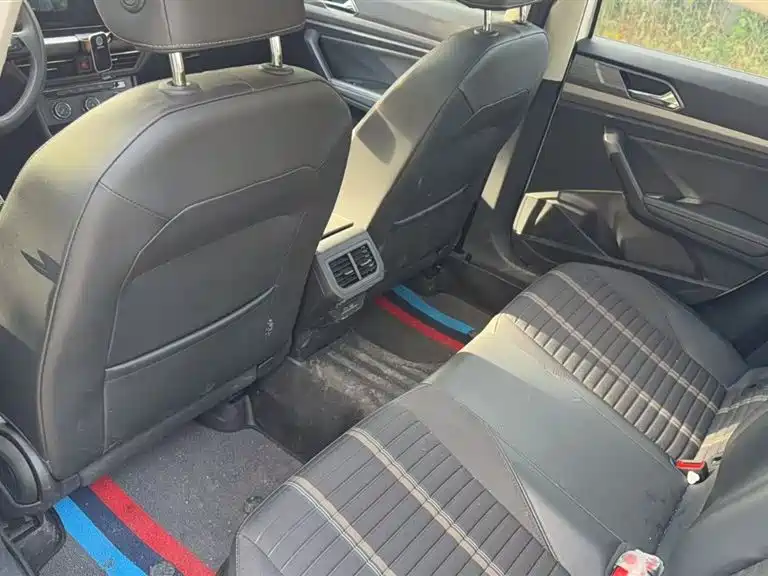Volkswagen Lavida 2019 1.5L Automatic Comfort Edition China VI фото 3