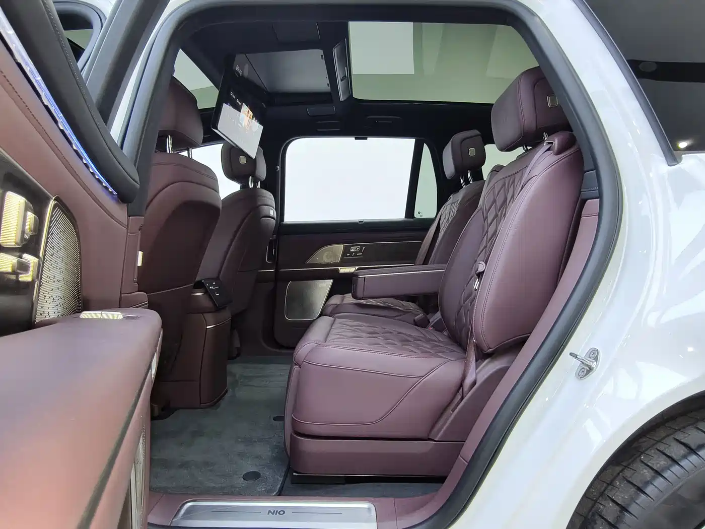 NIO ES8 2026 2025 Model 6-Seat Executive Luxury Edition