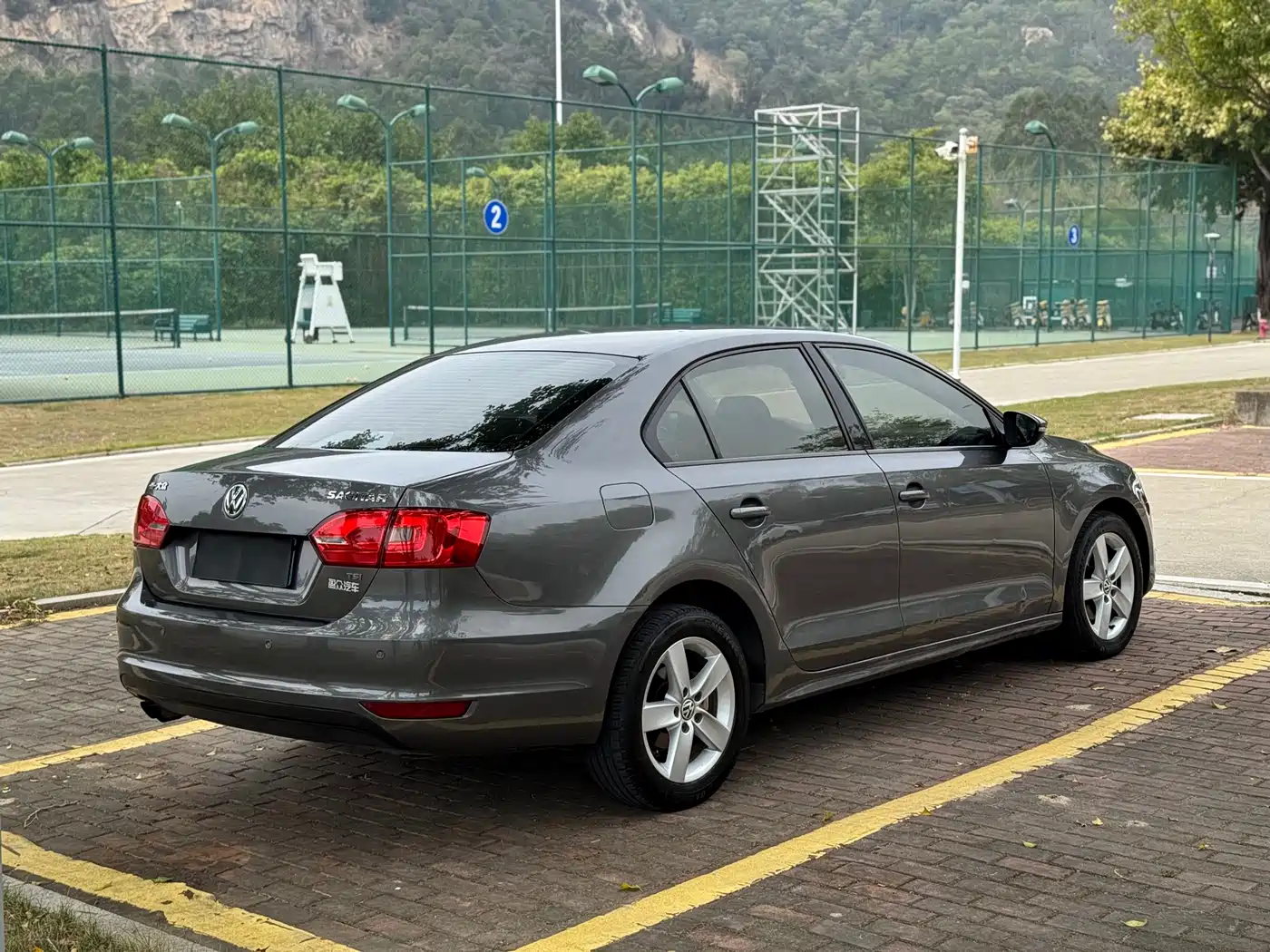 Volkswagen Sagitar 2012 Model 1.4TSI Automatic Fashion фото 10
