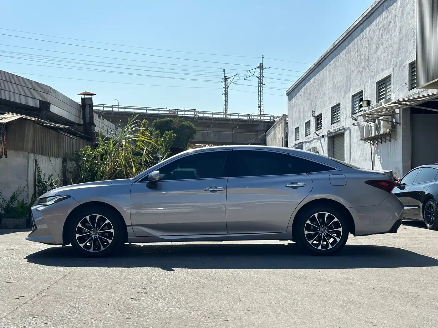 Toyota Avalon 2022 2.5L Luxury Edition фото 4