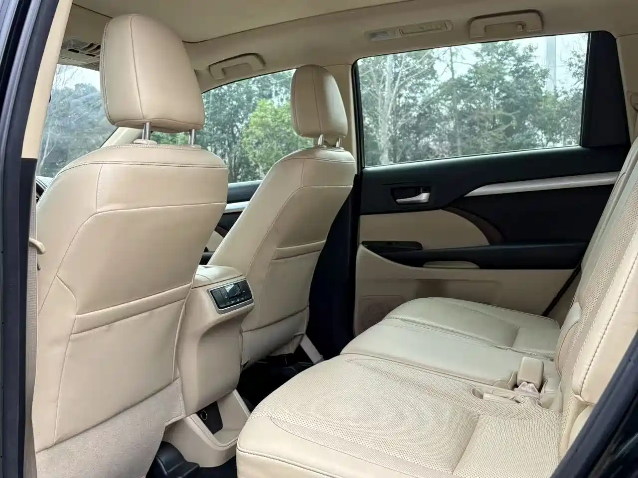 Toyota Highlander 2015 2.0T AWD Luxury Edition 7-seater фото 10