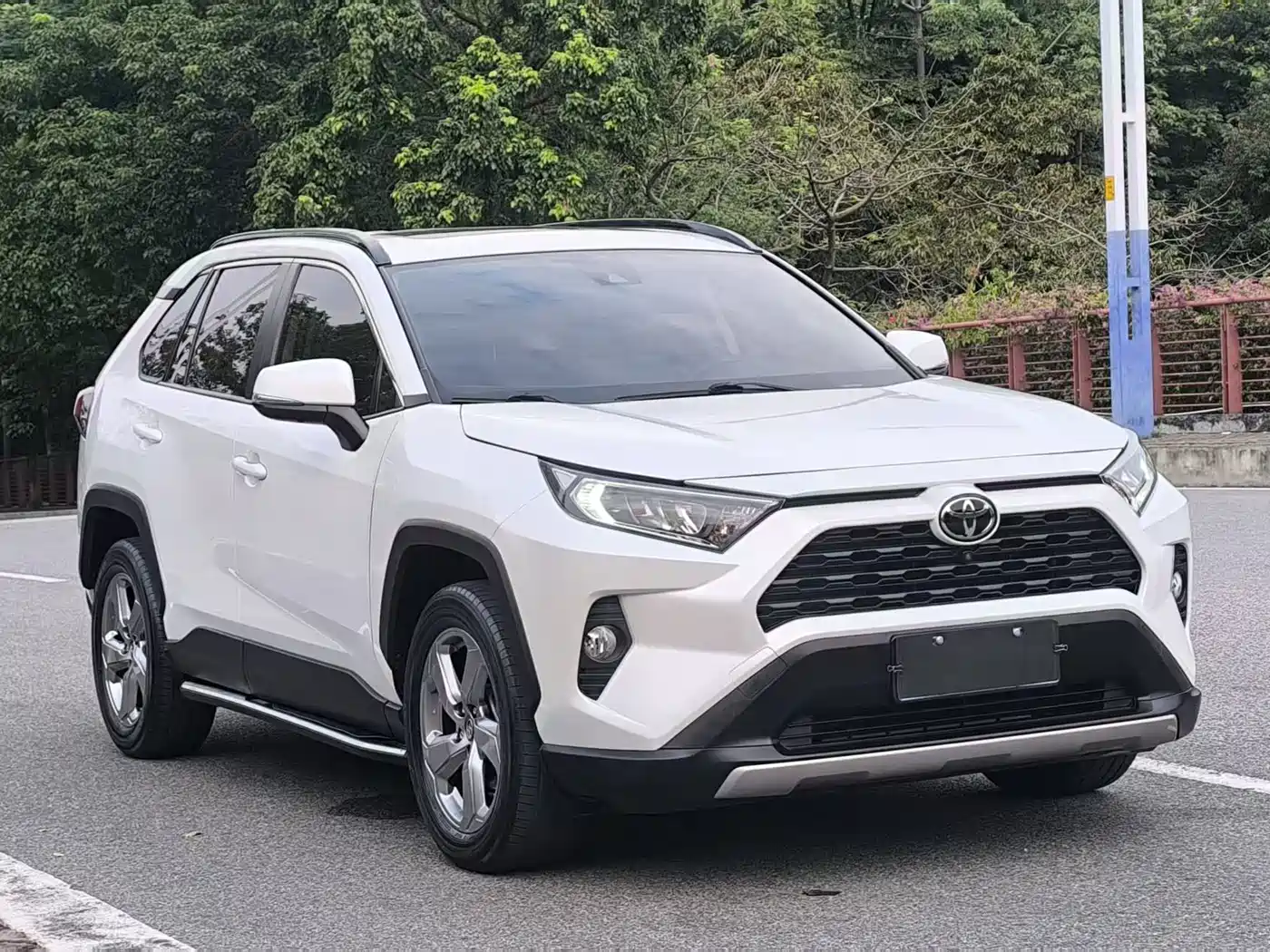 Toyota RAV4 Rongfang 2021 2.0L CVT 4WD Trend фото 4