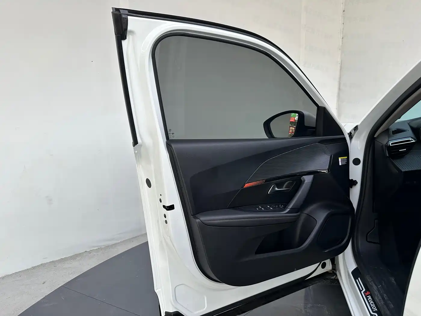 Peugeot 2008 2025 2022 230THP THE ONE