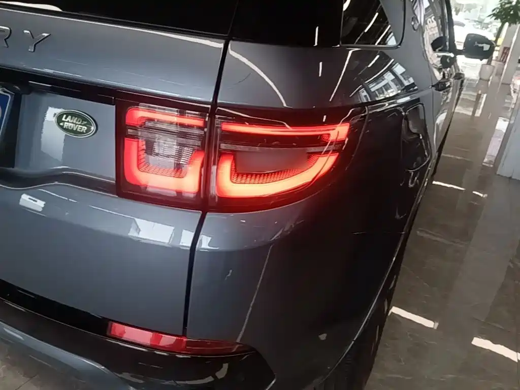 Фото 8 - Land Rover Discovery Sport