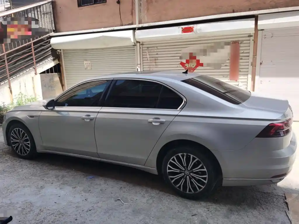 Volkswagen Phideon 2018 Facelift 380TSI FWD Business фото 6