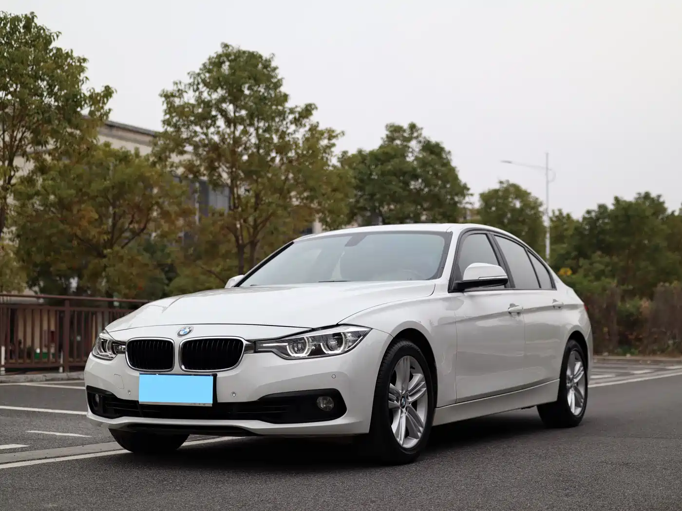 BMW 3 Series 2016 320i Fashion Model