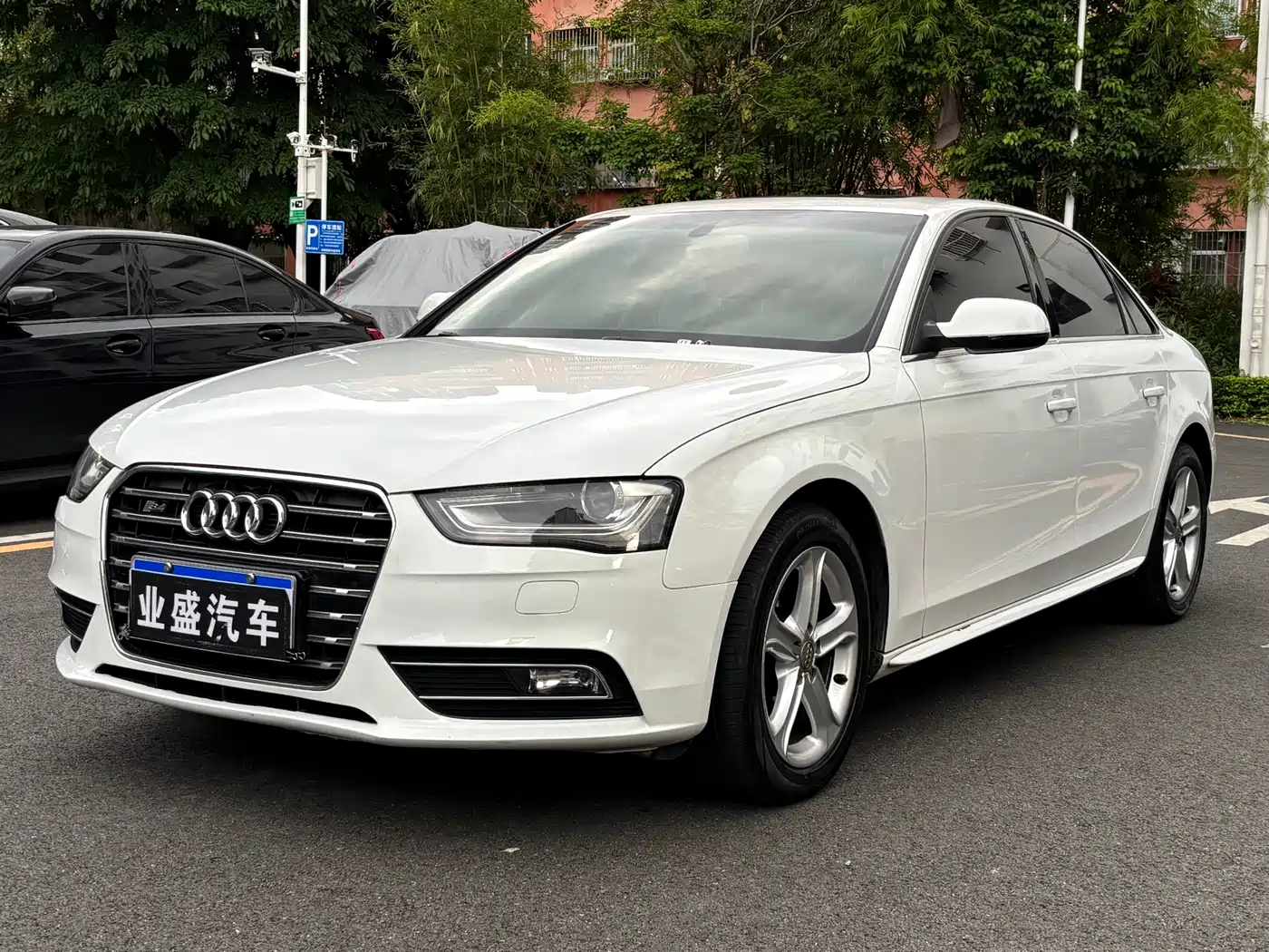 Audi A4L 2015 35 TFSI Auto Standard